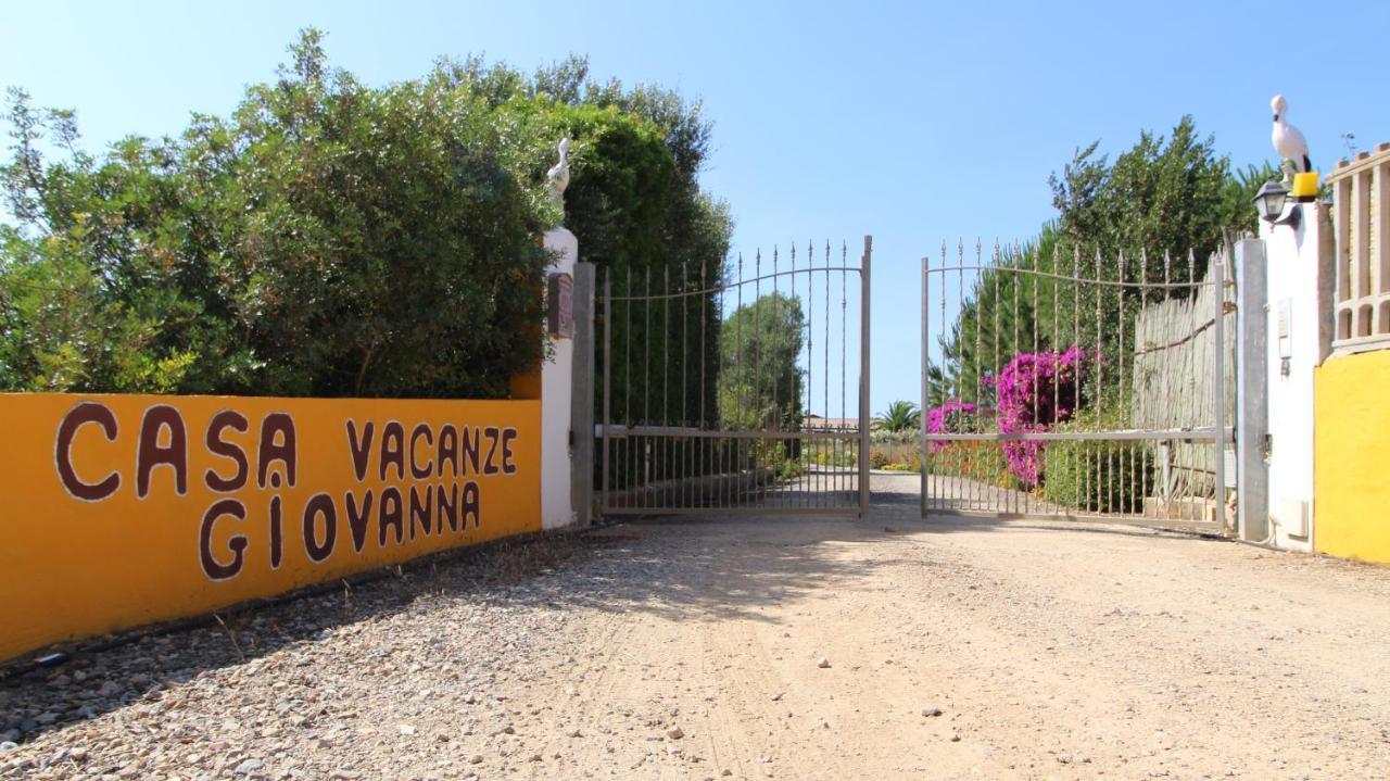 Casa Vacanze Giovanna SantʼAnna Arresi Buitenkant foto