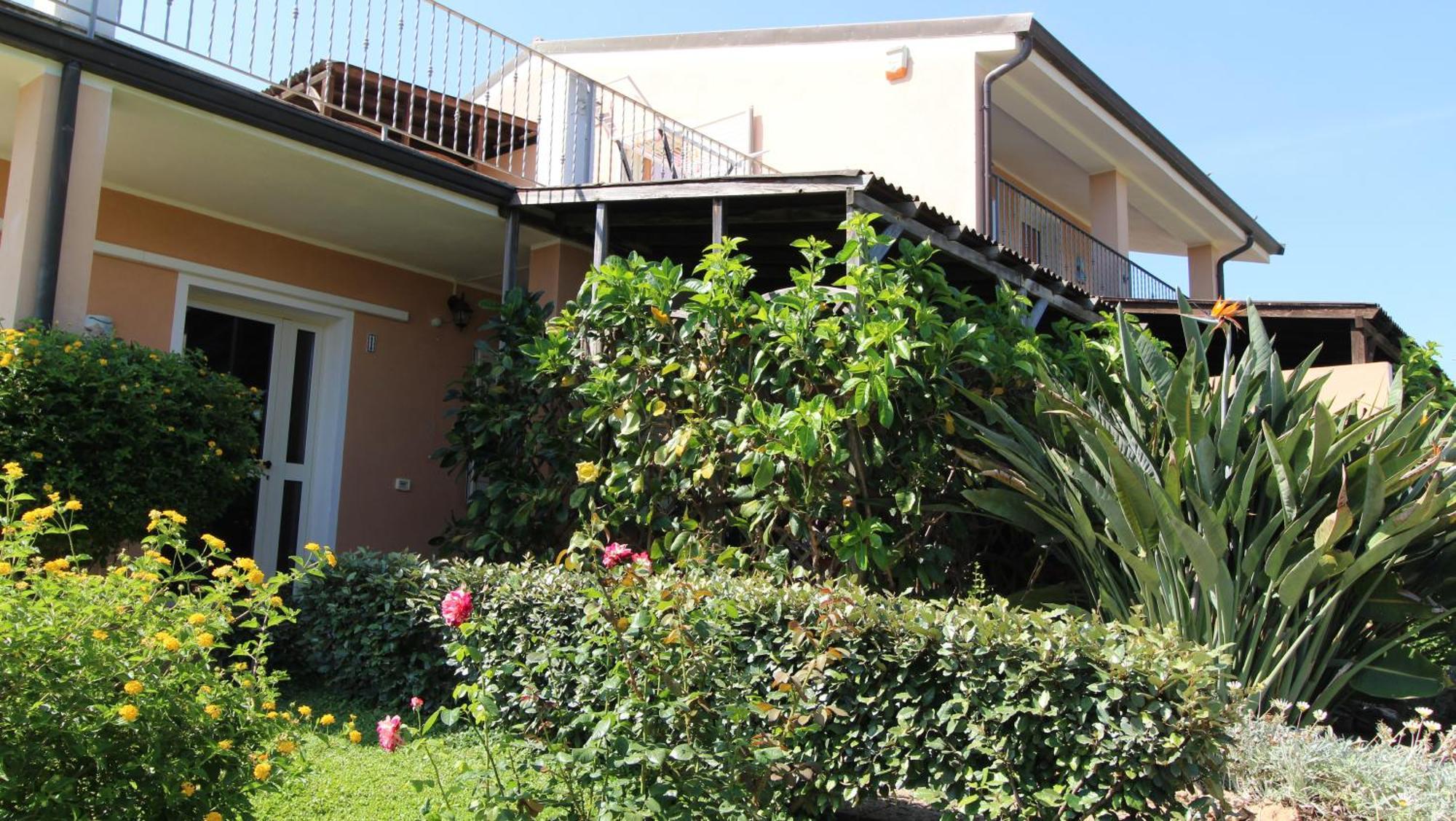 Casa Vacanze Giovanna SantʼAnna Arresi Buitenkant foto